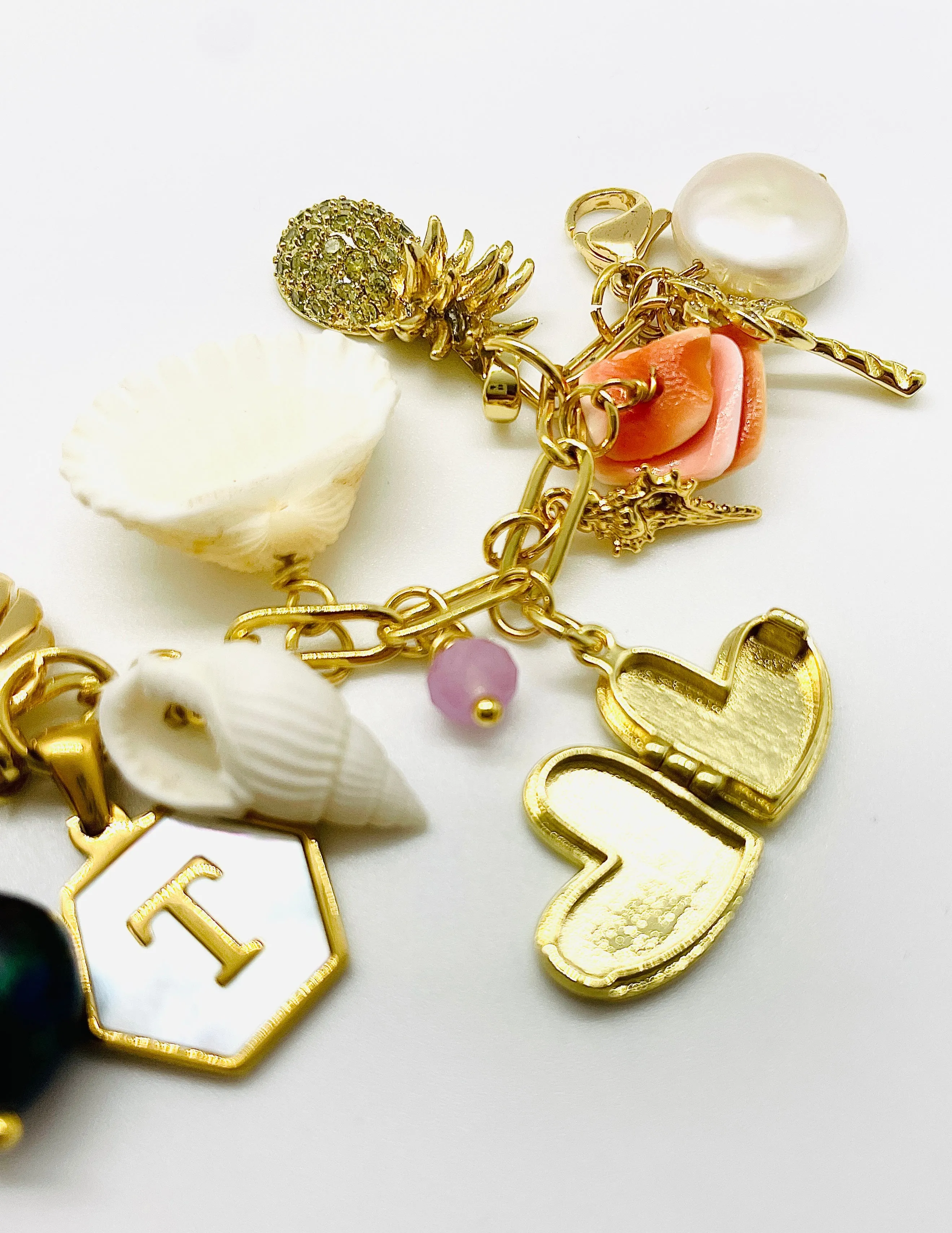 ALOHA PEARL & SHELL CHARM BRACELET