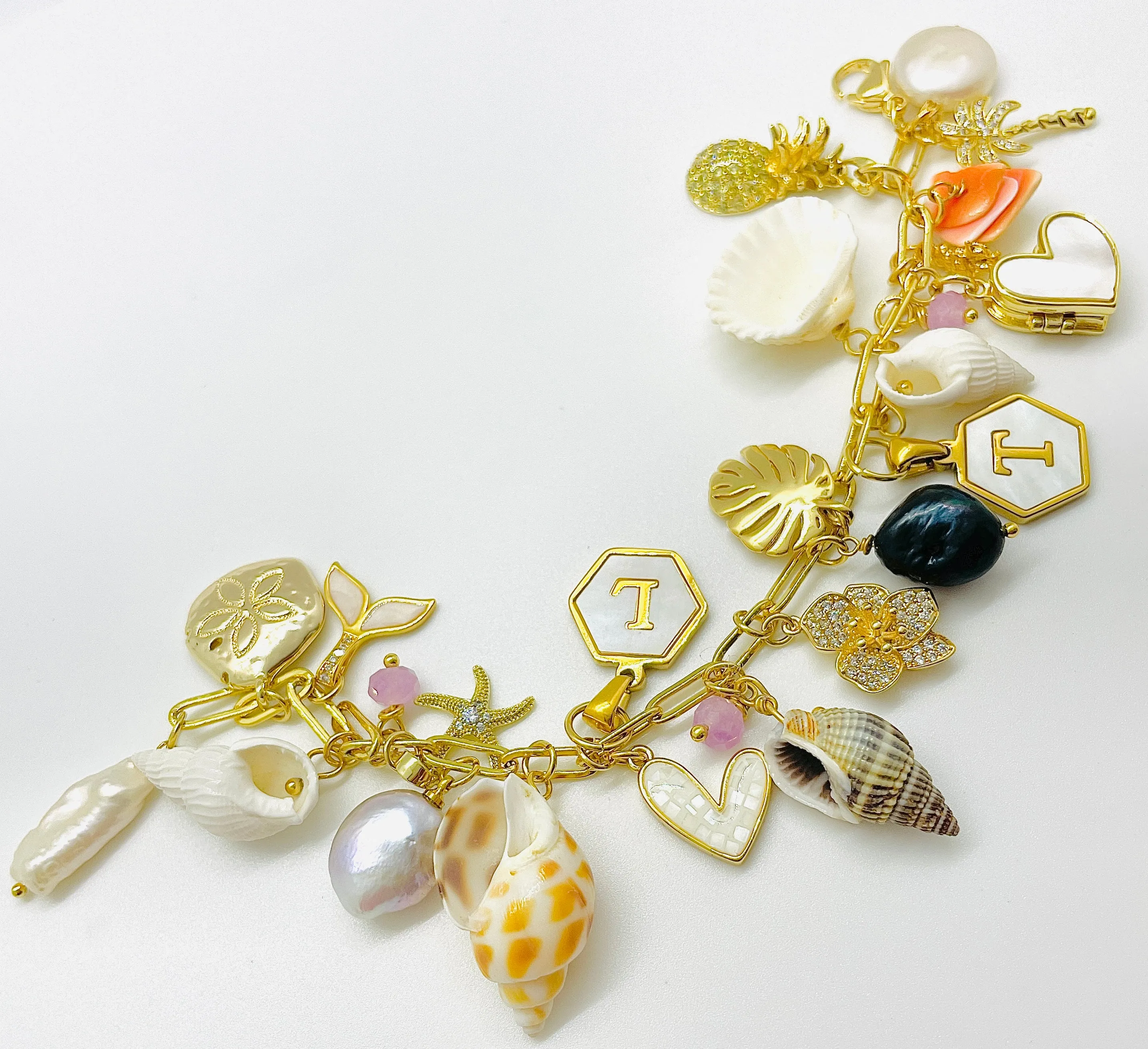 ALOHA PEARL & SHELL CHARM BRACELET