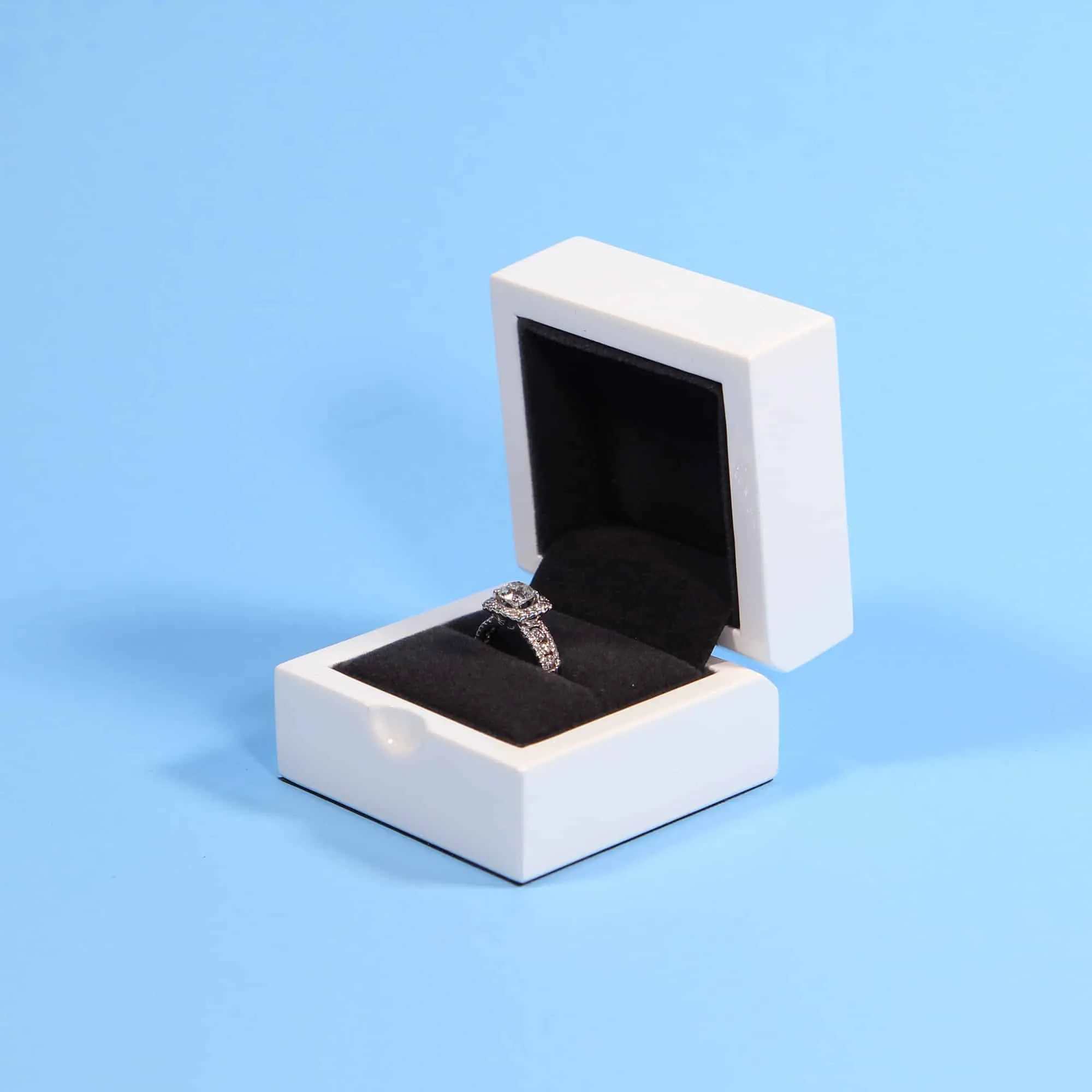 Glossy White Modern Ring Box Single