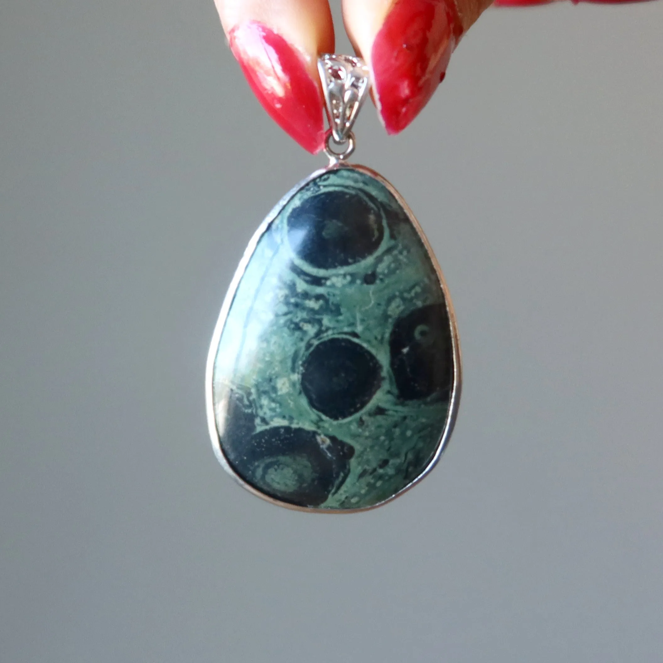 Green Jasper Pendant Crocodile Guardian of my Love Kambaba