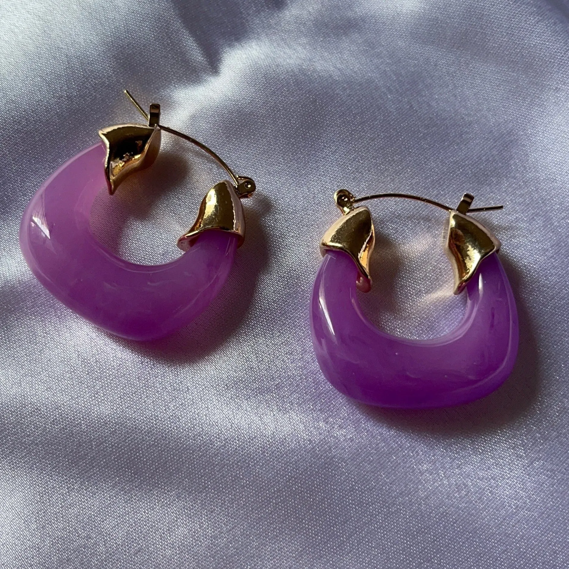 just-lil-things-purpel-hoop-earrings-jlt11345