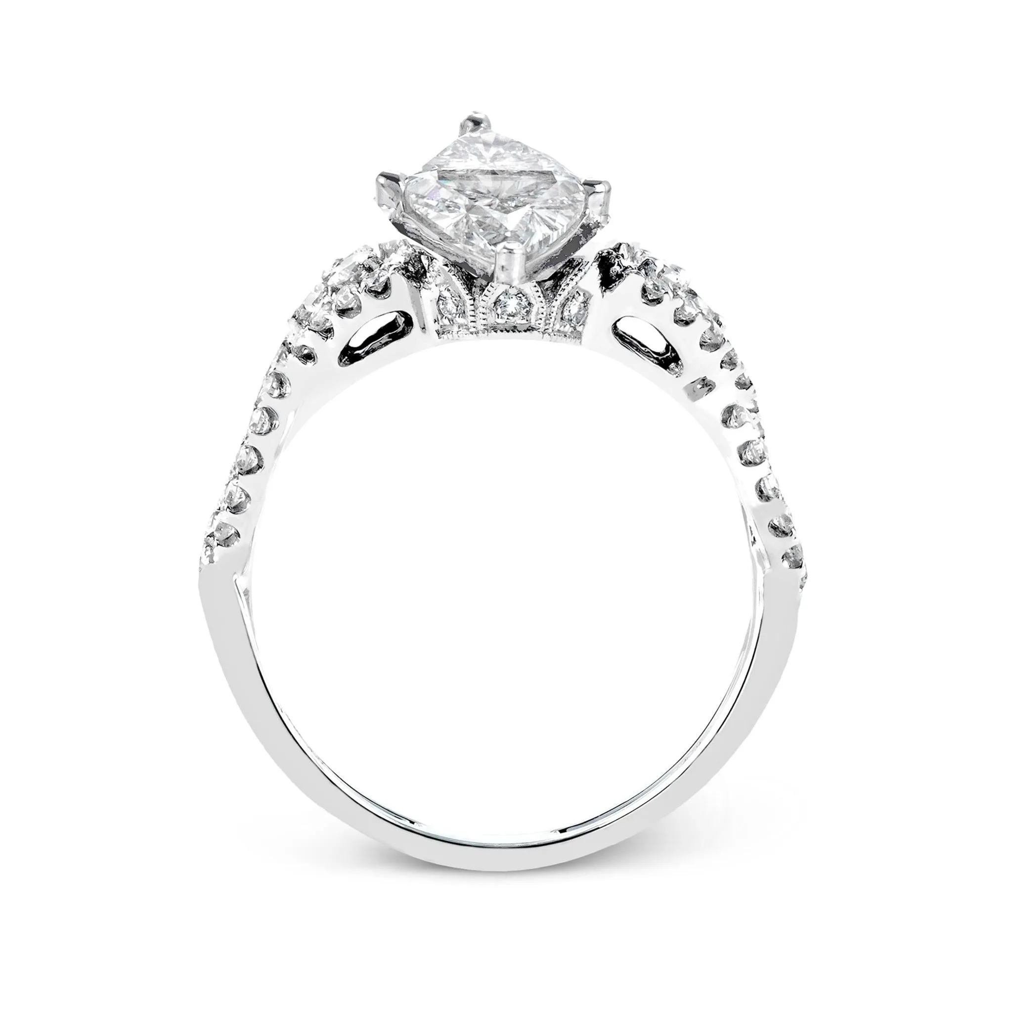 Marquise-Cut Halo Engagement Ring In 18k Gold With Diamonds