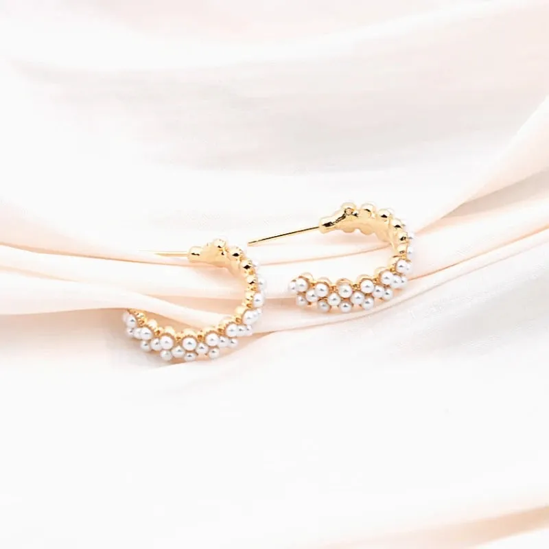 Pearl C-shaped Small Earrings for Women Imitation Pearl Beads Thin Stud Earrings Korean Fashion Lovely Girls Ear Accessories