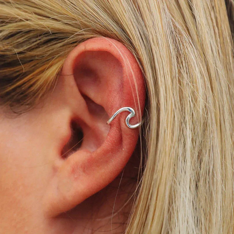 PURAVIDA WAVE EAR CUFF / SILVER