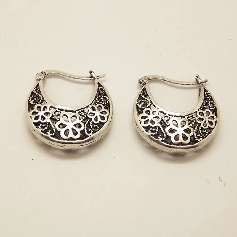 Retro Antique Tibet Silver Vine Hollow Filigree Vintage Earrings For Women Girls