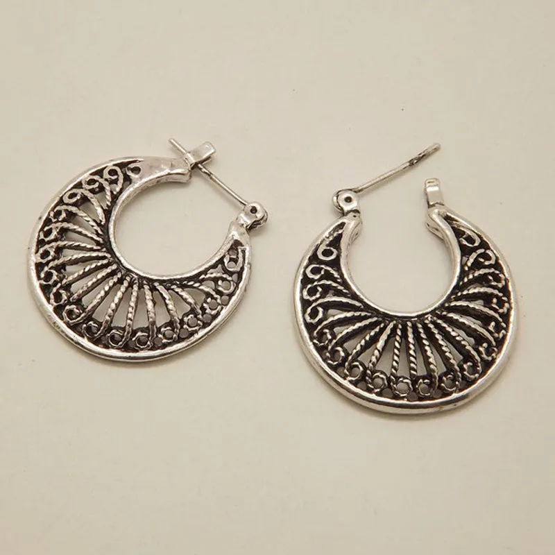 Retro Antique Tibet Silver Vine Hollow Filigree Vintage Earrings For Women Girls